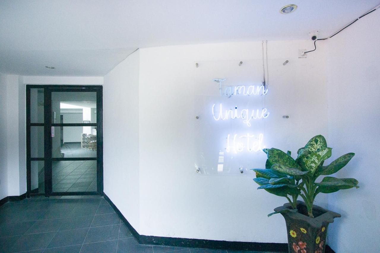 Taman Unique 3*